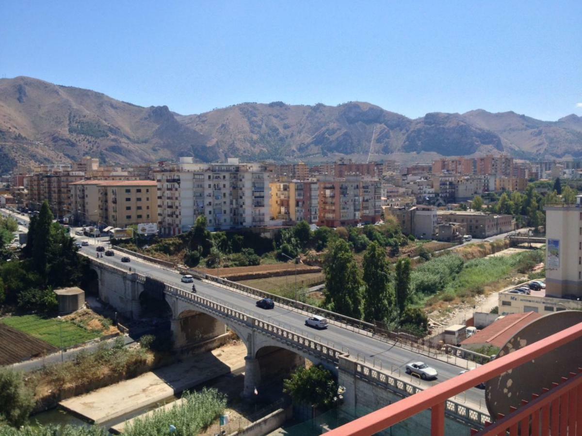 Oreto Bridge Apartment Palermo Exterior photo